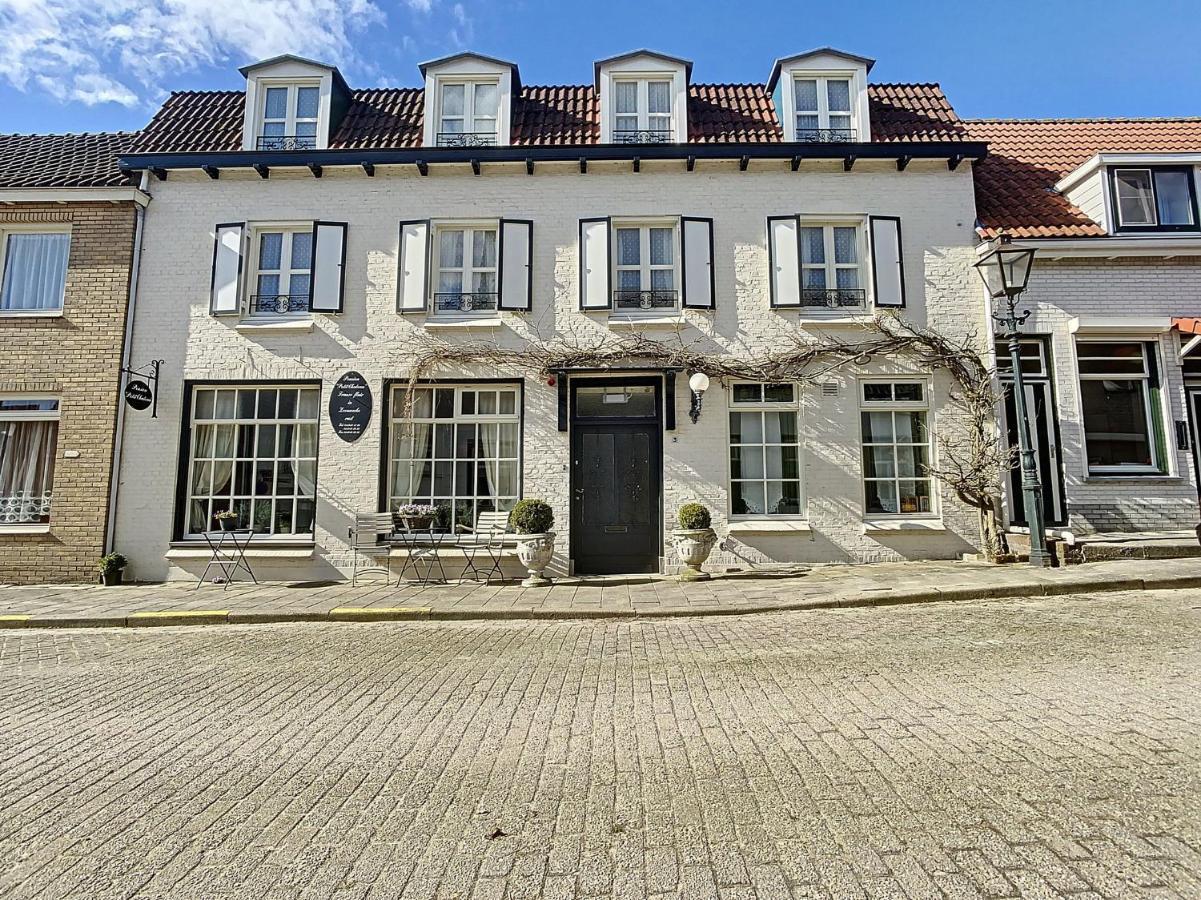 B&B Petit Chateau - Stijlvol Verblijf Centraal Gelegen In Zeeuws Vlaanderen Biervliet エクステリア 写真
