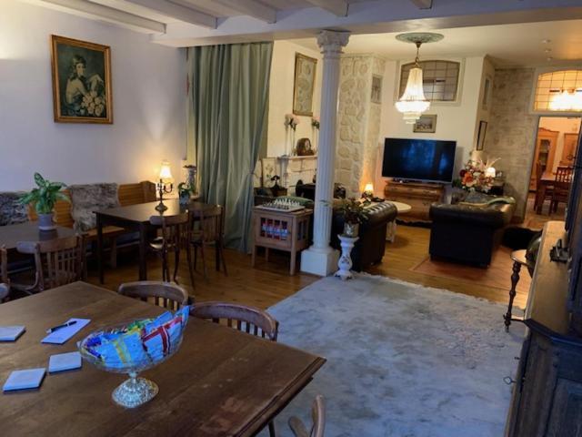 B&B Petit Chateau - Stijlvol Verblijf Centraal Gelegen In Zeeuws Vlaanderen Biervliet エクステリア 写真
