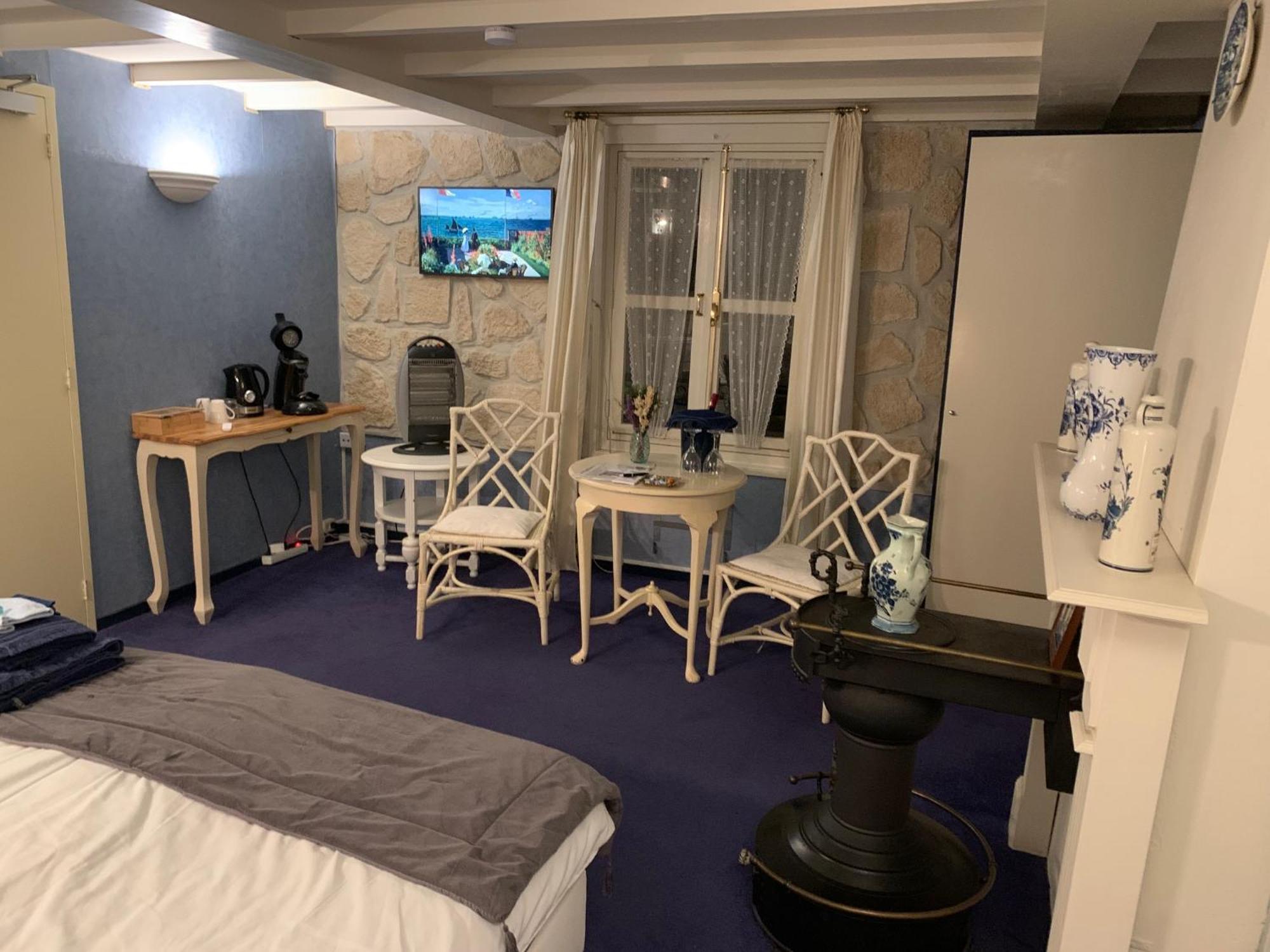 B&B Petit Chateau - Stijlvol Verblijf Centraal Gelegen In Zeeuws Vlaanderen Biervliet エクステリア 写真